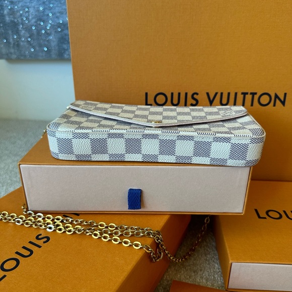 Louis Vuitton Pochette Felicie D.Azur - Picture 14 of 14